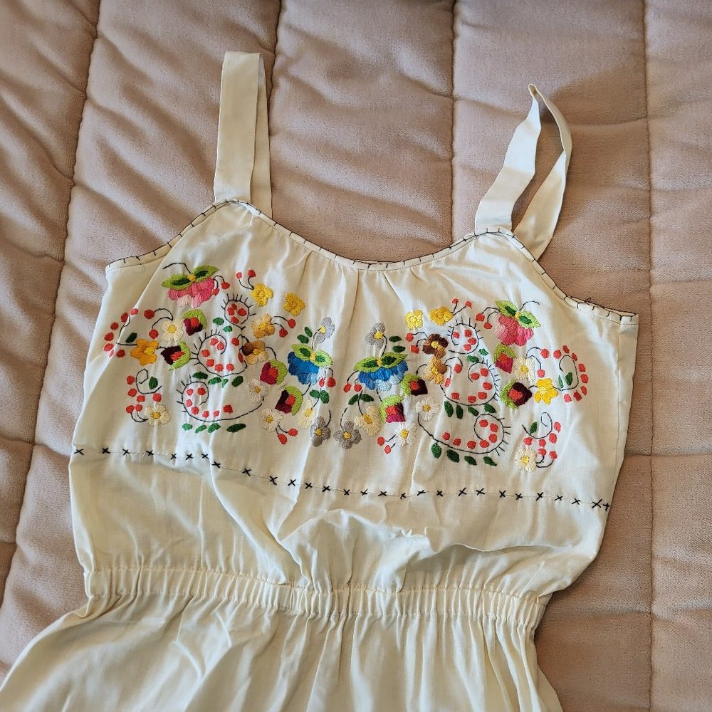 Embroidered Floral Dress Spring Trend Pretty!